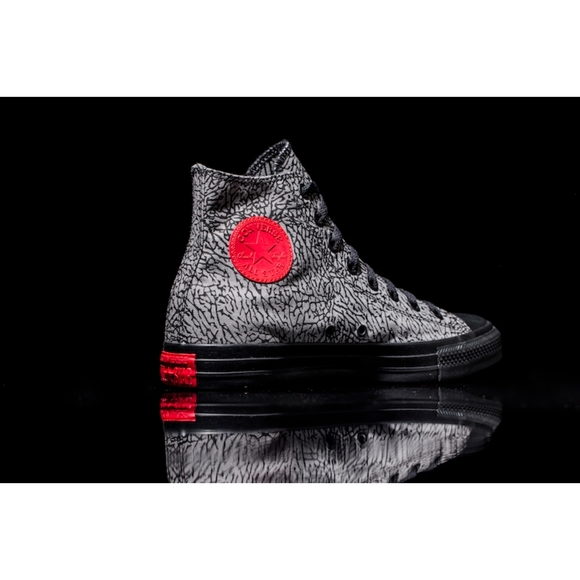Converse Shoes - Converse Elephant Print Sneakers 10 Women's